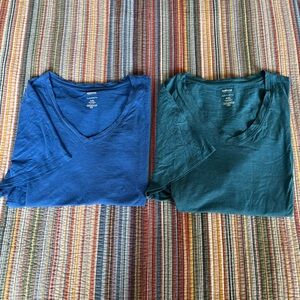 Set of 2! Sonoma The Everyday Tee V-Neck T-shirts. Blue and Teal. Size XXL